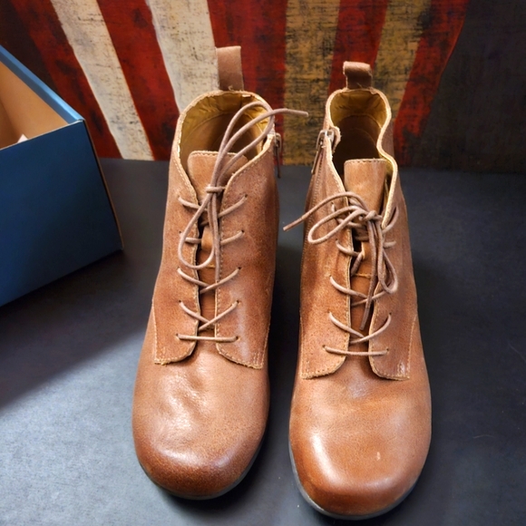 Dansko Shoes - Dansko Ankle booties/ shoes